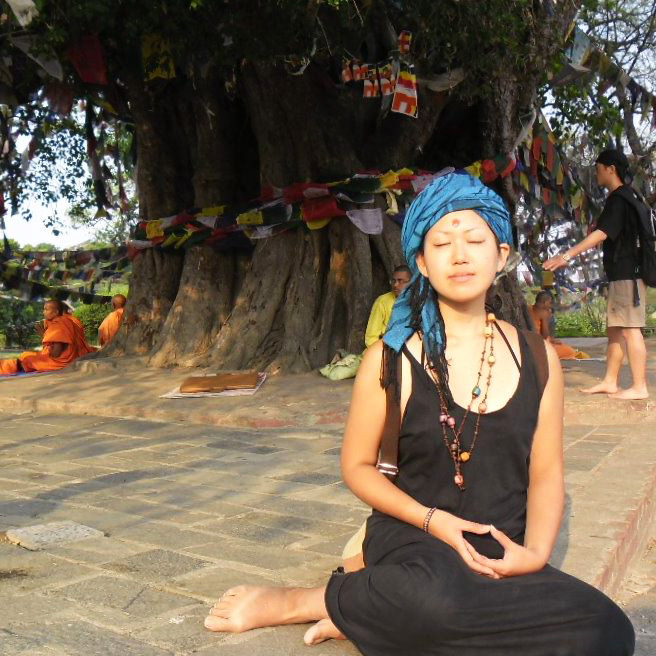 旅する占い師Elly写真